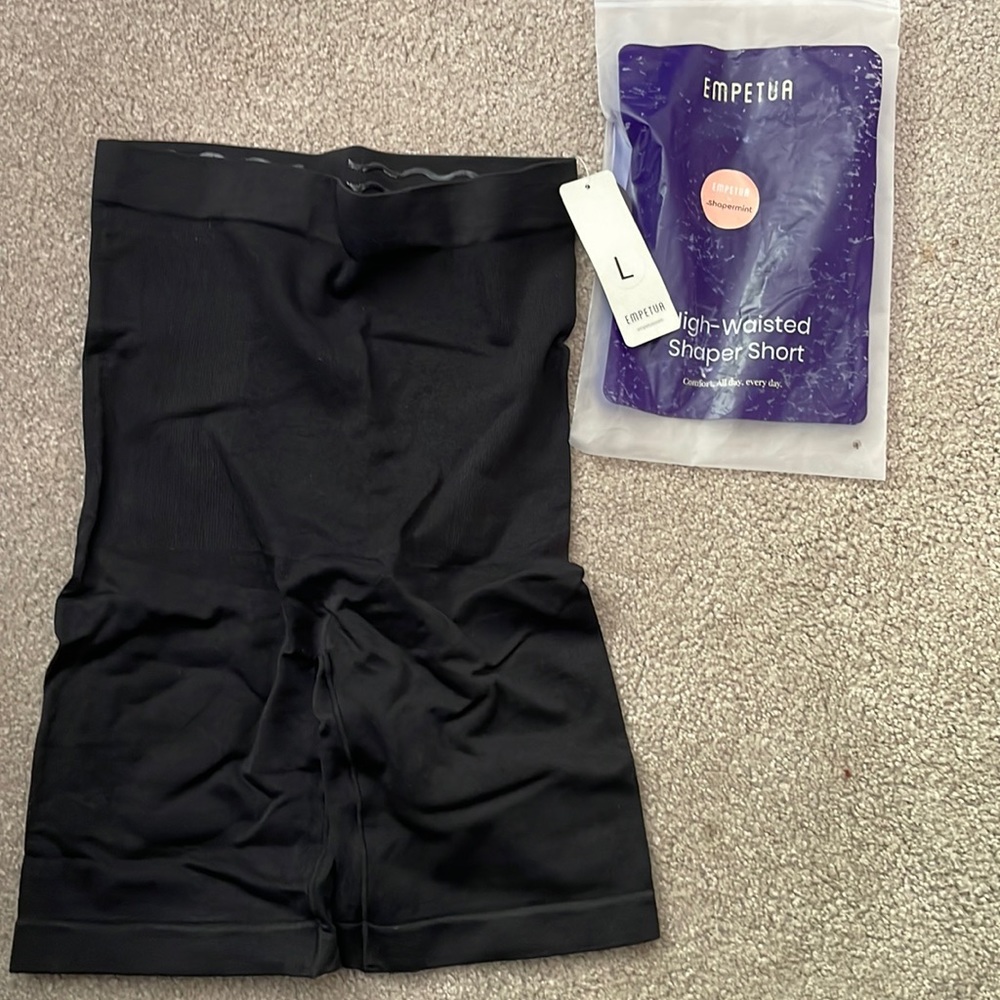 High waisted shaper shorts